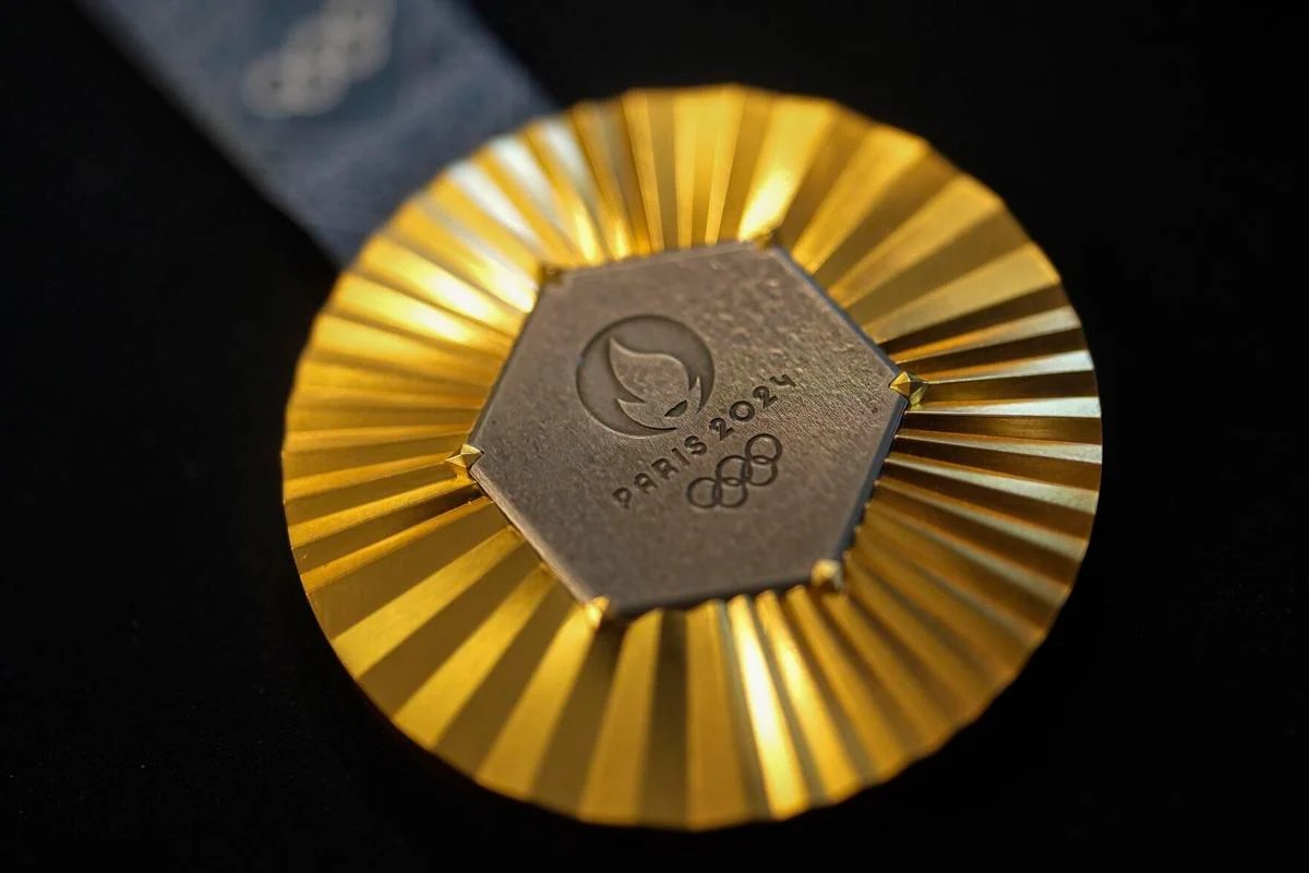 الميدالية الذهبية في أولمبياد 2024. (أ ف ب)