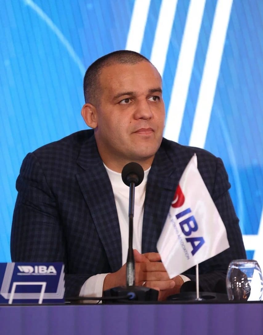 عمر كريمليف.