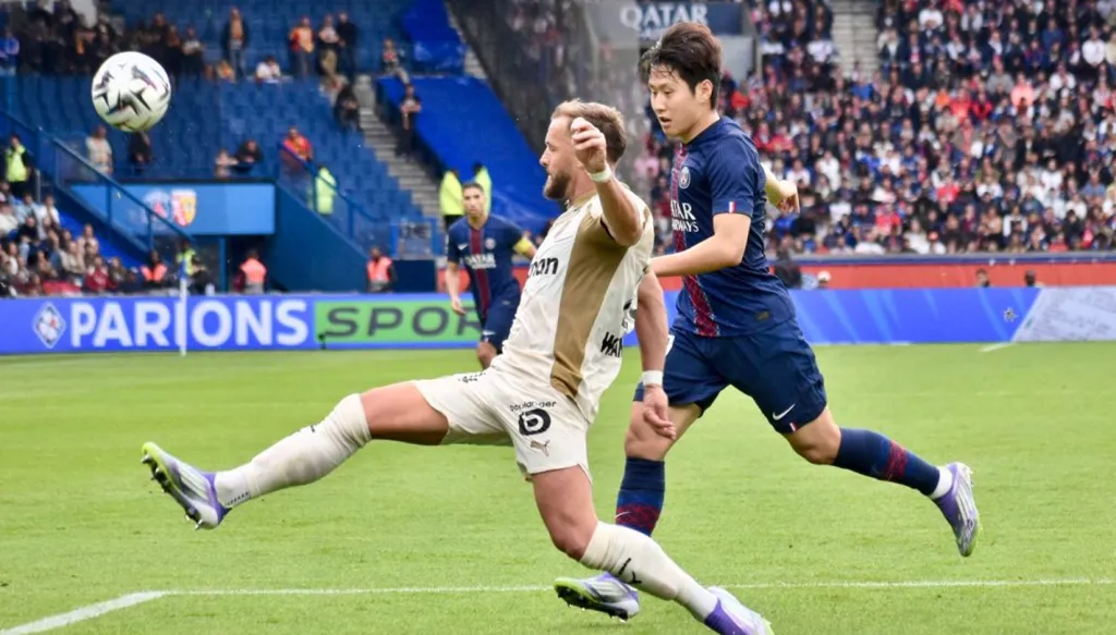 لنس يتمسك بالموعد رغم ضغط باريس سان جيرمان