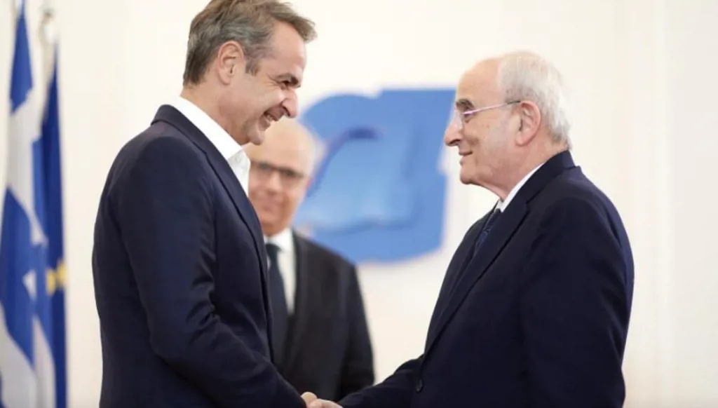 منسى التقى رئيس حكومة اليونان: بحث في مؤتمر دعم الجيش اللبناني وتعزيز التعاون