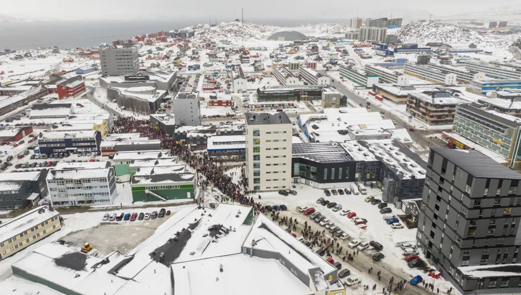 ملف غرينلاند على نار حامية... واقتراح لإرسال بعثة من الناتو