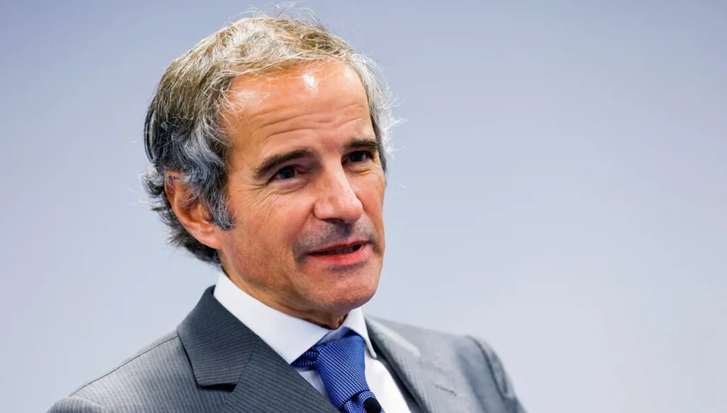 المدير الوكالة الدولية للطاقة الذرية رافاييل غروسي (رويترز)