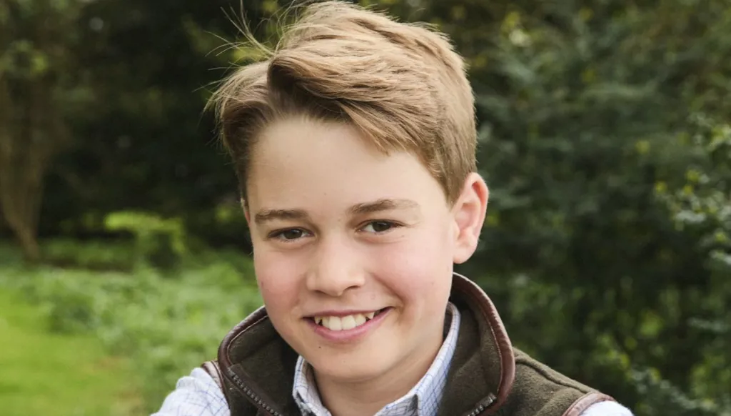 صورة جديدة من قصر كينسينغتون: عيد ميلاد سعيد للأمير جورج