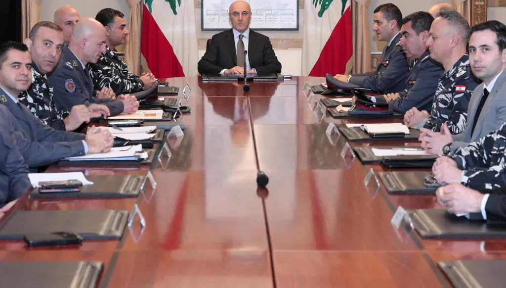 اجتماع بشأن الدراجات النارية وتنظيم السير... وزير الداخلية: لضبط المخالفات