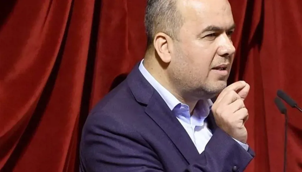 حسن فضل الله. (مواقع)