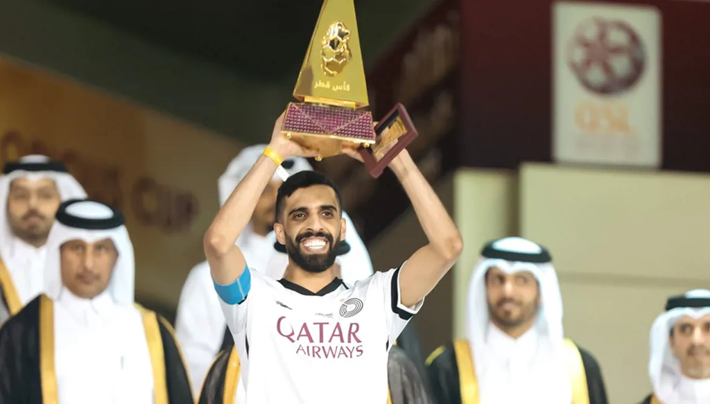 إيقاف نحم منتخب قطر الهيدوس بسبب سلوك غير رياضي (فيديو)