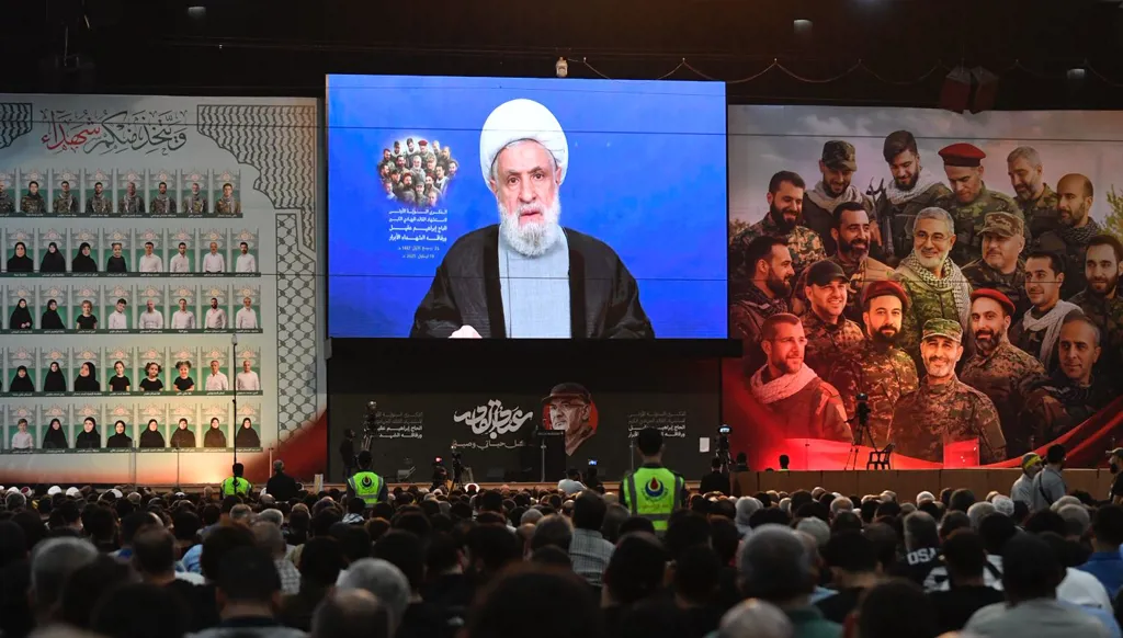 قاسم يدعو السعودية لفتح صفحة جديدة مع المقاومة: 