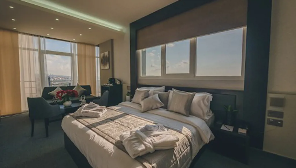 من "Fully booked" إلى "صفر حركة": سقوط ربيع لبنان قبل أن يبدأ