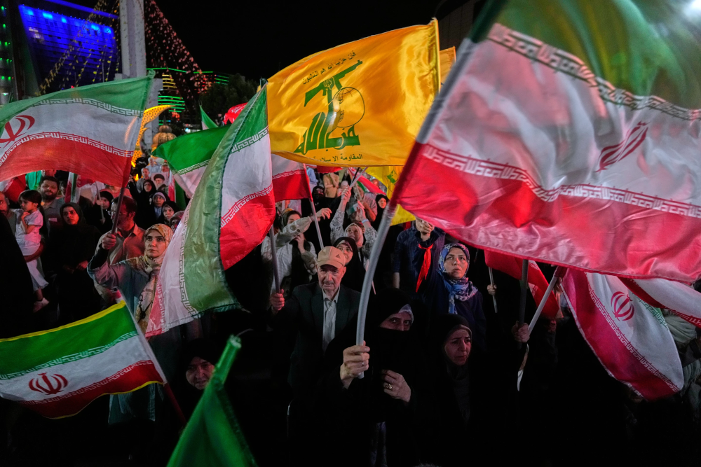 متظاهرون إيرانيون داعمون لحكومتهم، حزيران/يونيو 2026. (أ ب)