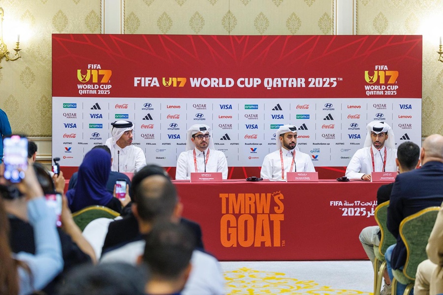 مؤتمر اللجنة المنظمة قبل انطلاق كأس العالم تحت 17 شنة.