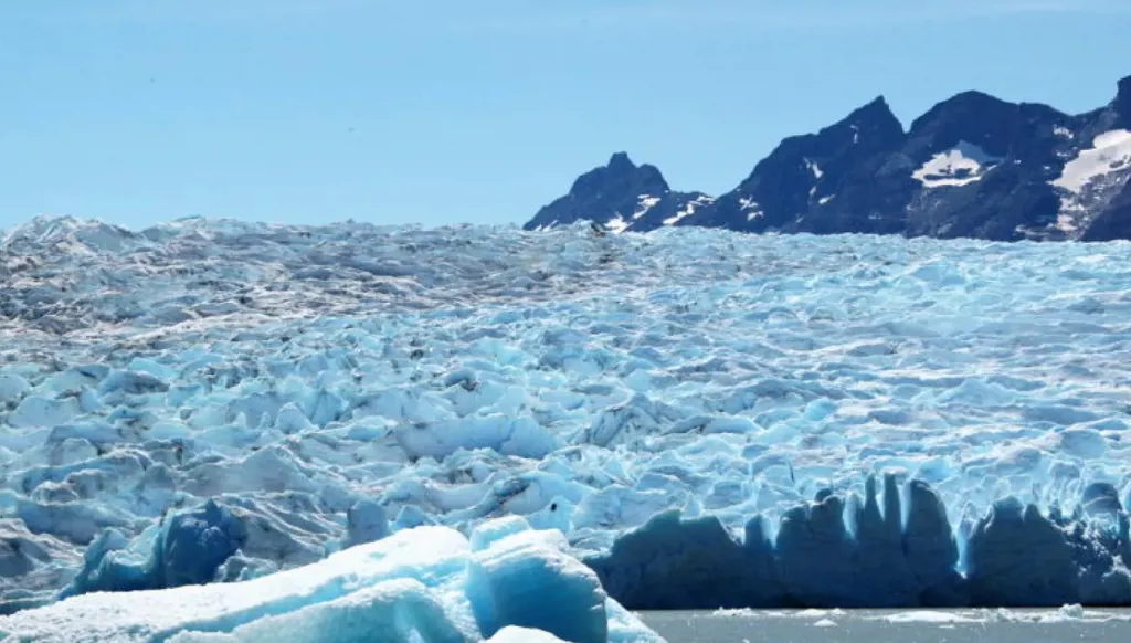 مستوى الجليد البحري في أنتركتيكا يعود للارتفاع ‏