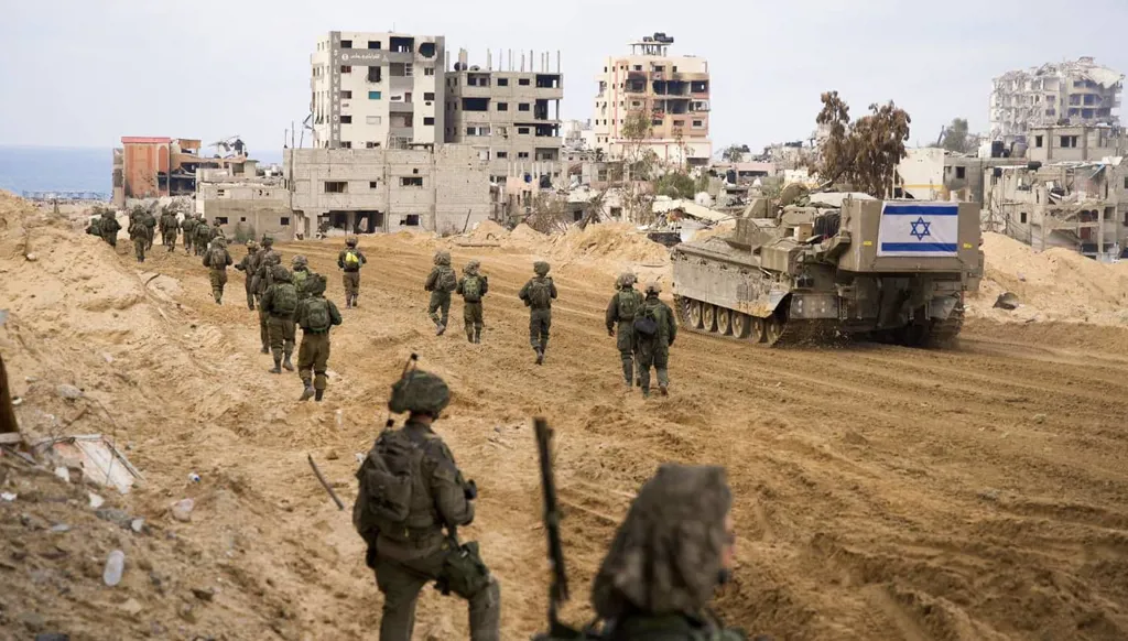 كمين بخان يونس في غزة يوقع قتلى وجرحى إسرائيليين