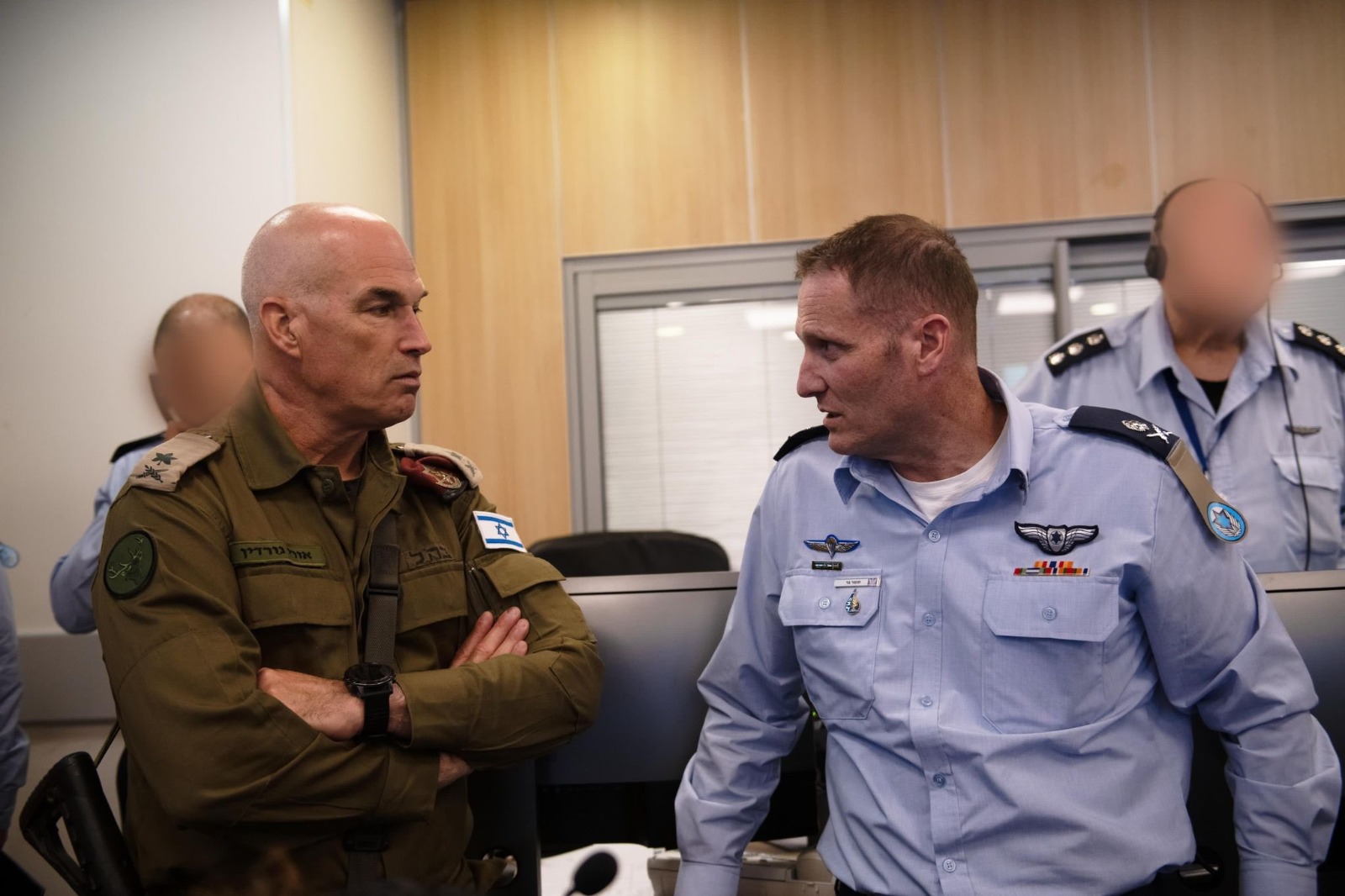 قائد سلاح الجوّ الإسرائيلي والقيادة الشمالية.