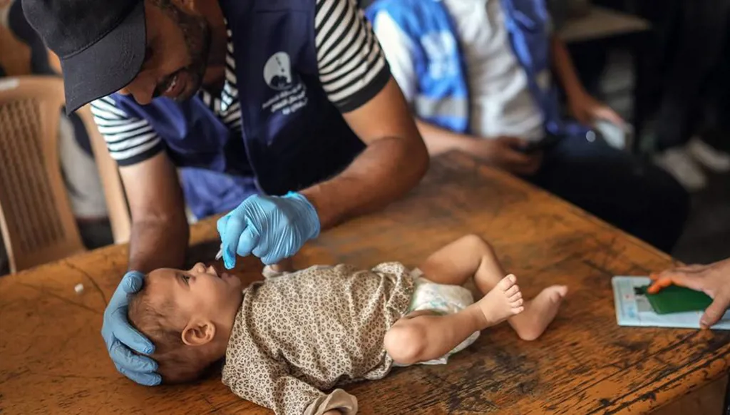 تطعيم أكثر من 10 آلاف طفل ضد أمراض مختلفة في غزة