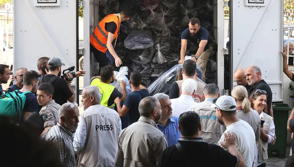 جهات شيعية تشيد بمؤسسات لنائب بيروتي