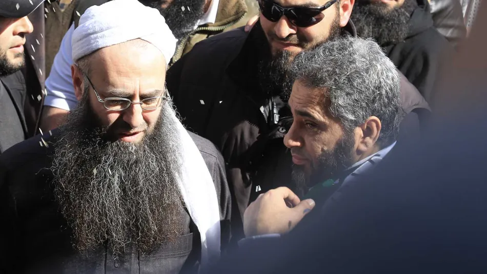 فضل شاكر وأحمد الأسير (أرشيفية).