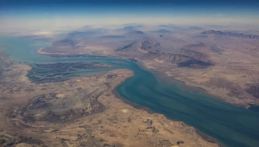 ناقلات نفط عبرت مضيق هرمز منذ اندلاع الحرب الإيرانية