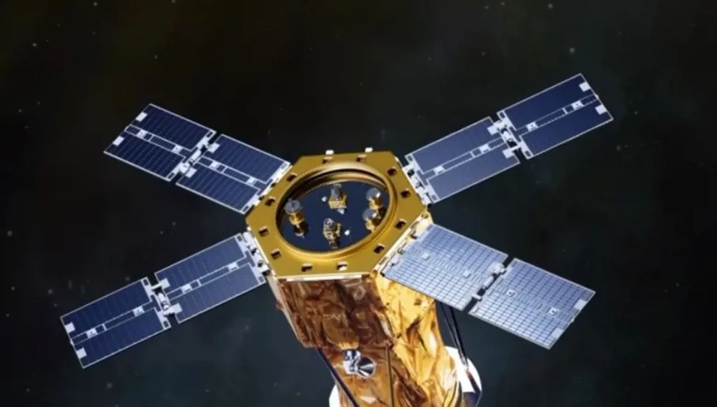 ما أبرز مواصفات "محمد بن زايد سات"؟ (فيديو)