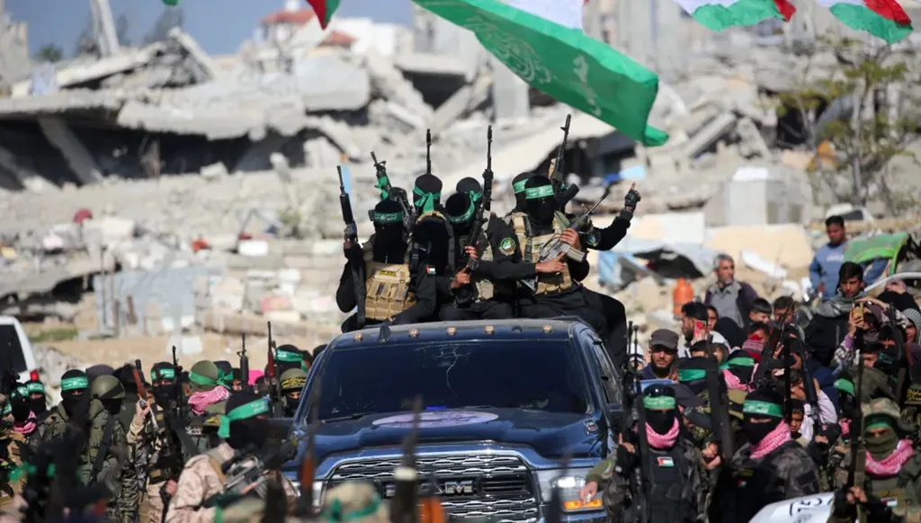 إعلام عبري: حماس تسعى إلى محاكاة نموذج حزب الله في لبنان بنفوذ عسكري من دون حكم رسمي