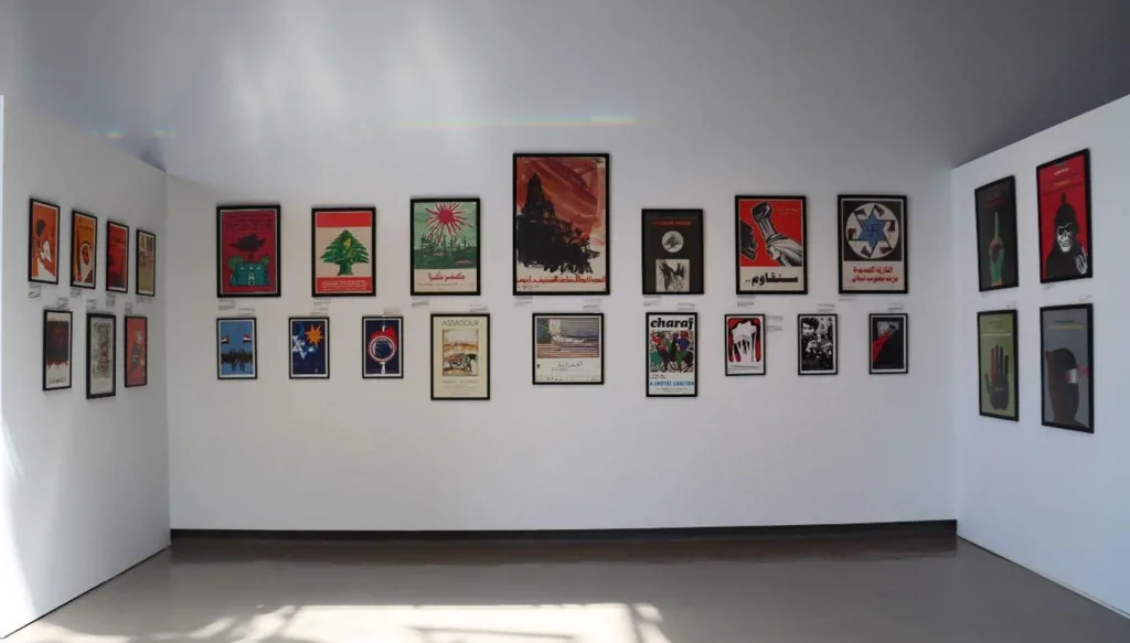 معرض في متحف نابو يدعونا كي نتعلم من التاريخ: ملصقات ضدّ الحروب والقنابل والحكومات