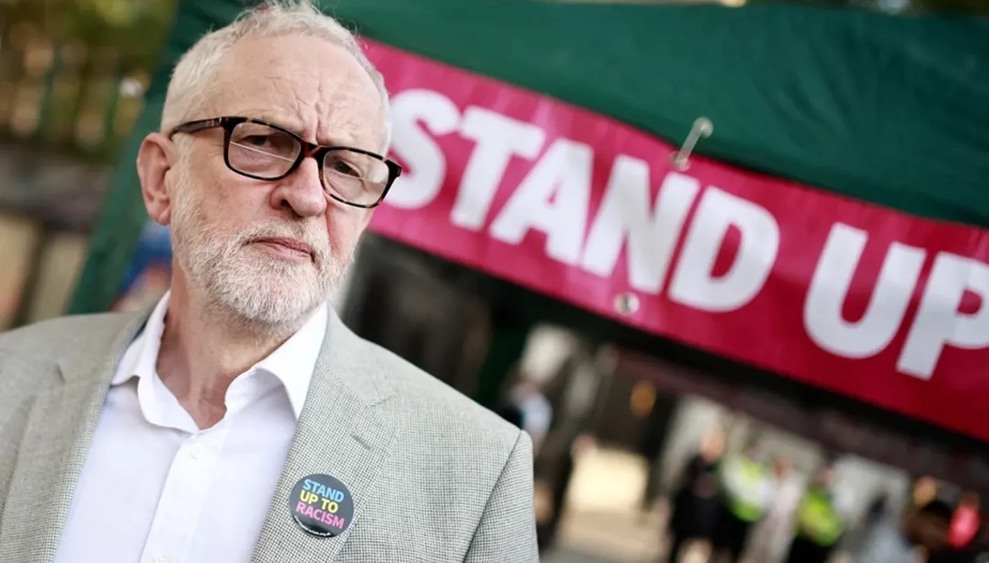 جيرمي كوربن (وكالات).