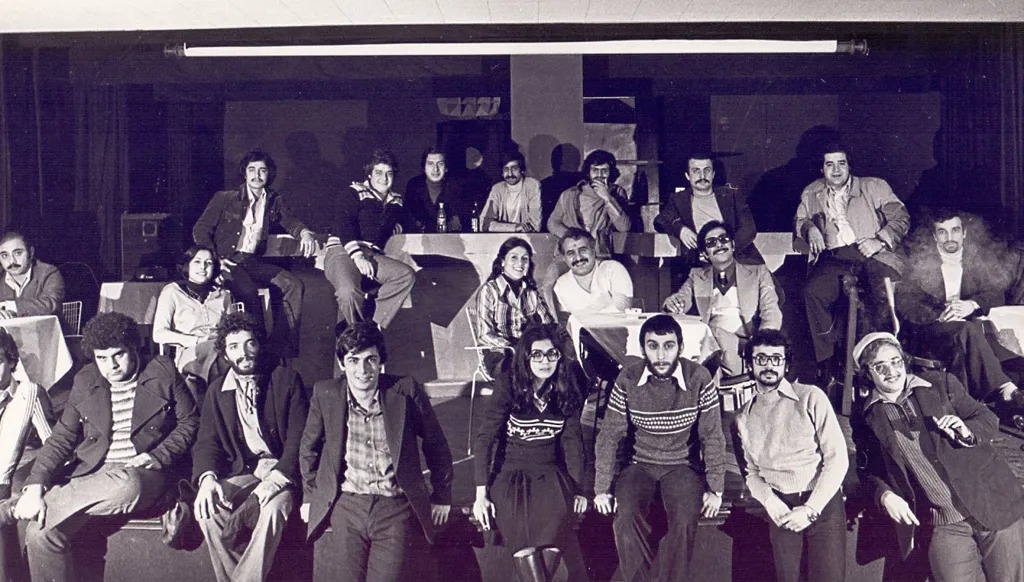 فريق عمل مسرحية بالنسبة لبكرا شو؟ (الصورة من حساب فائق حميصي)