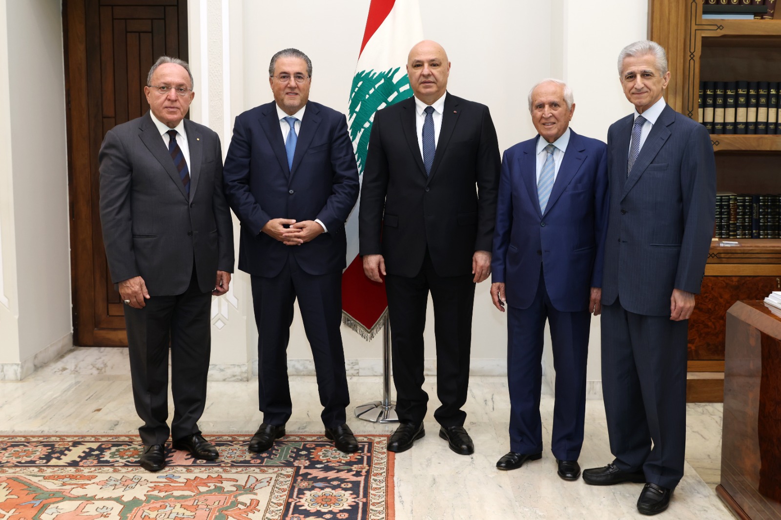 عون خلال استقباله وفداً من مؤتمر الاقتصاد الاغترابي الرابع (الرئاسة اللبنانية).