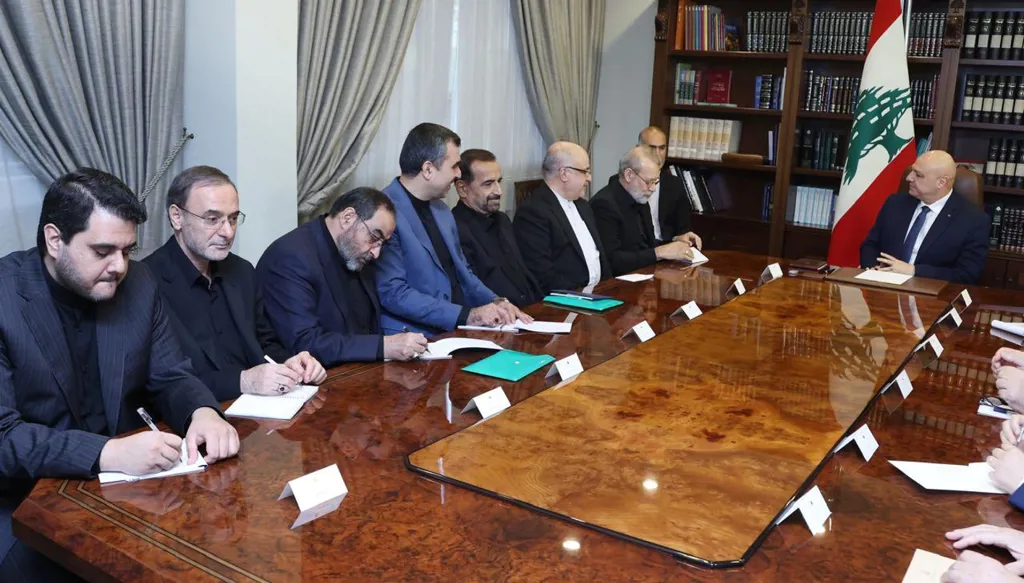 لاريجاني يجول على الرؤساء الثلاثة... عون: نرفض التدخّل في شؤوننا الداخلية ولغة بعض الإيرانيين "غير مساعِدة"