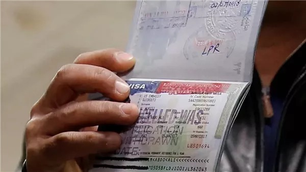 تأشيرة أميركية (انترنت).
