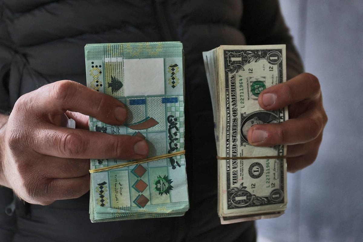 الليرة والدولار (مواقع).