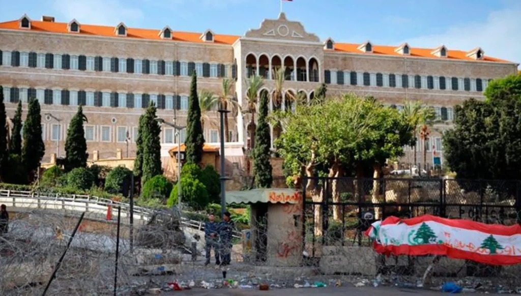السرايا الحكومية (أرشيفية).
