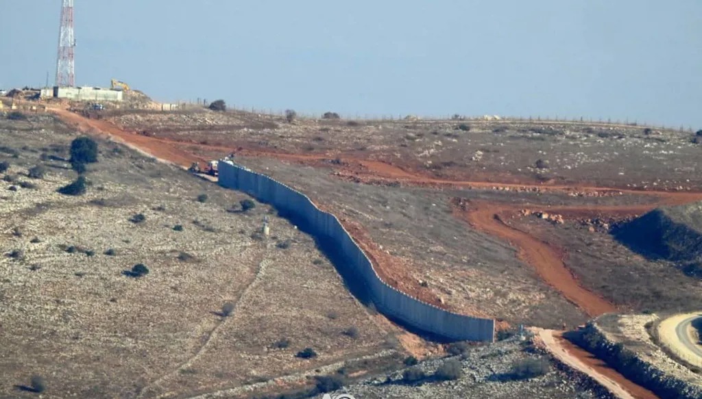 الجدار الاسمنتي (مواقع)