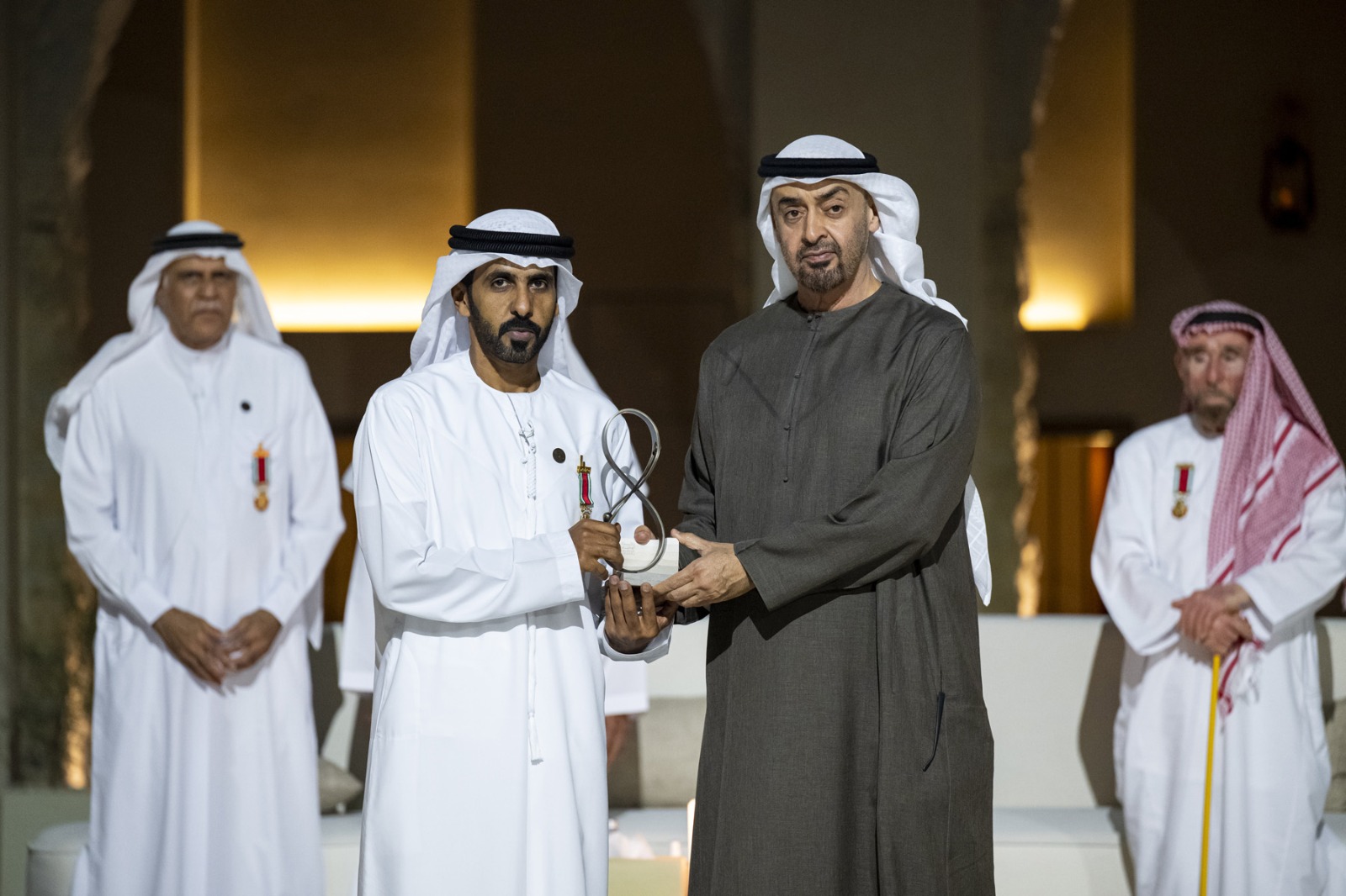 من المكرمين بالجائزة (مكتب أبوظبي الإعلامي).