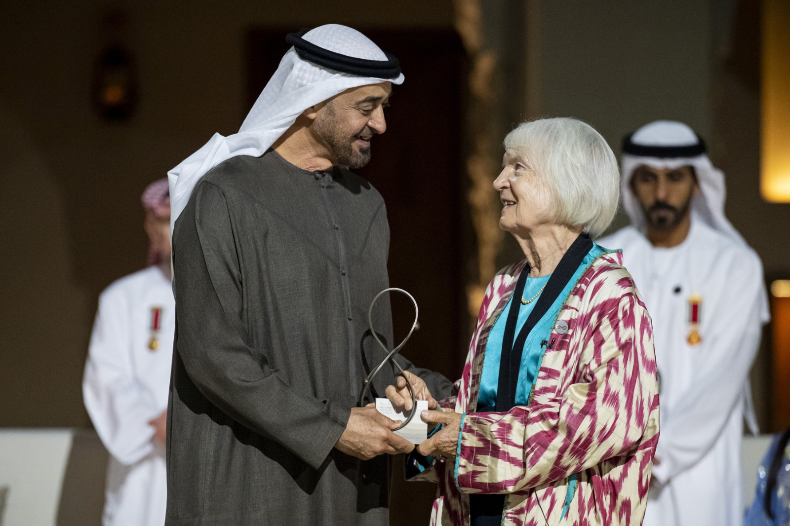 من المكرمين بالجائزة (مكتب أبوظبي الإعلامي).