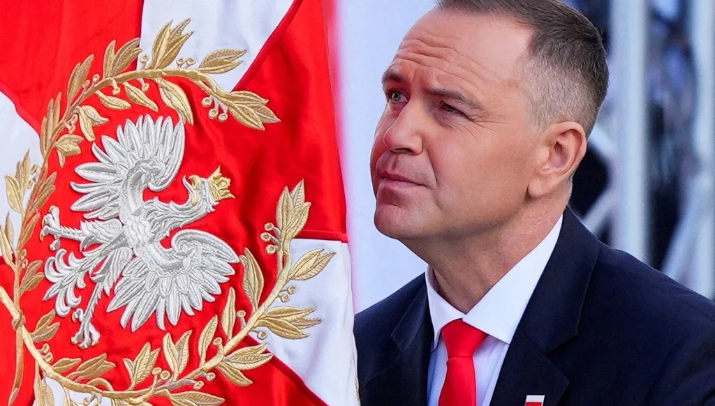 الرئيس البولندي كارول نافروتسكي (رويترز).