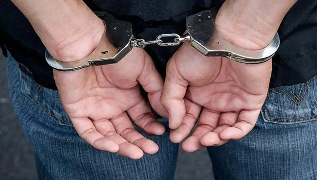 أوقفه الجيش اللبناني خلال ترويجه المخدرات علناً... من هو "حسن جرافة" مدير "هنغار" شاتيلا؟