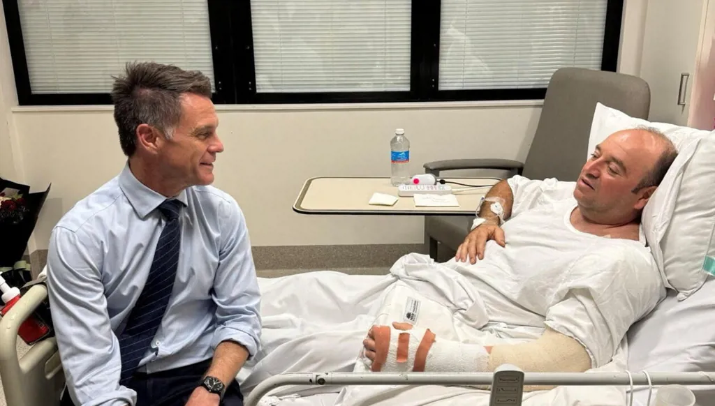 حملة تبرعات عالمية... "بطل بوندي" أحمد الأحمد يحصل على 1,65 مليون دولار!