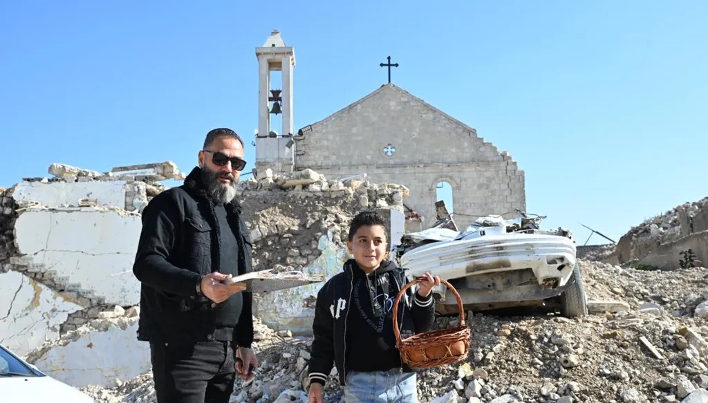 عيد الميلاد في بلدة يارون الحدودية (النهار).