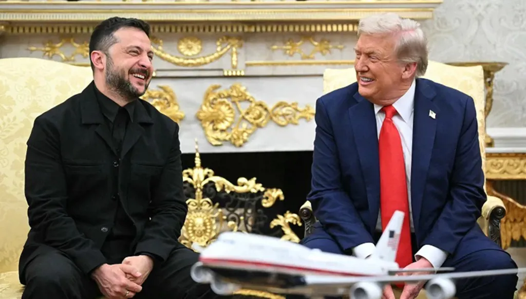 ترامب وزيلينسكي يجتمعان في فلوريدا اليوم لبحث خطة السلام