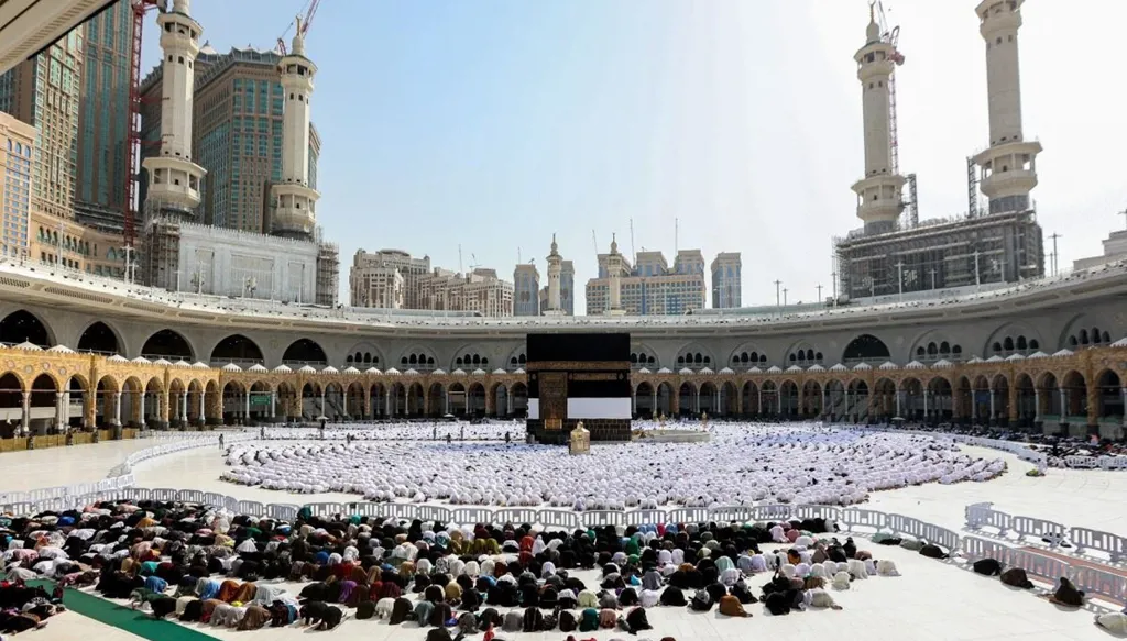 خلال شهر جمادى الآخرة... أداء مناسك العمرة بـ117 دقيقة فقط