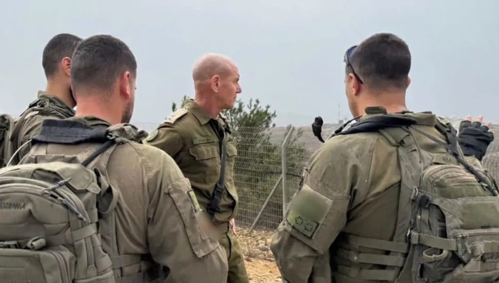 قائد المنطقة الشمالية في الجيش الإسرائيل على الحدود السورية (وكالات).