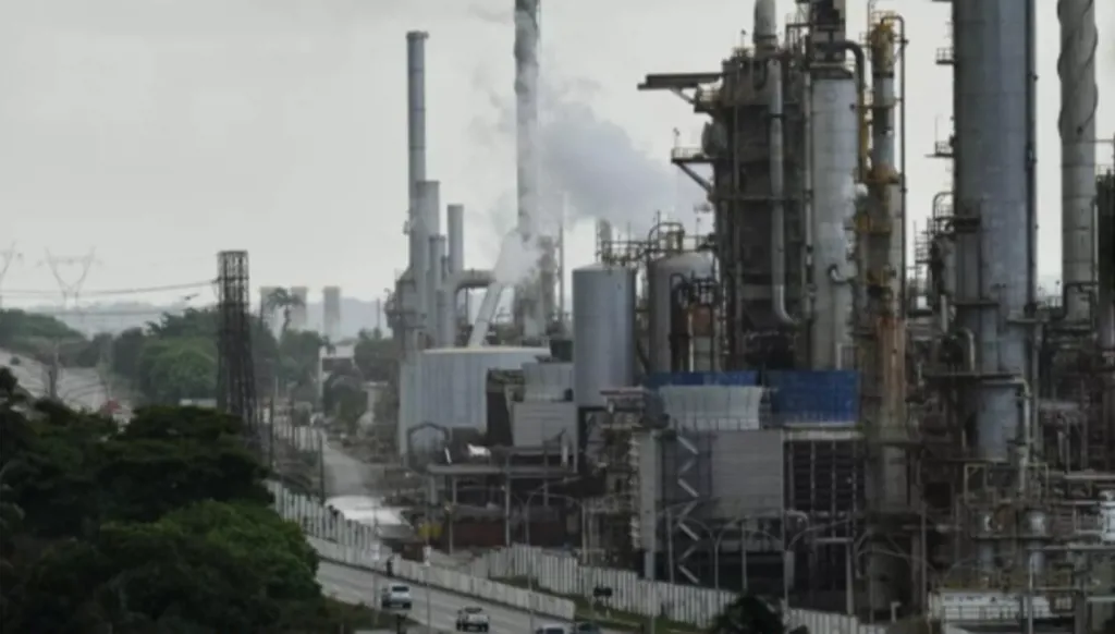 بعد اعتقال مادورو... ما هي مكاسب شركات النفط الأميركية الكبرى من الاحتياطيات الفنزويلية؟