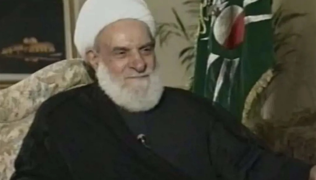 الشيخ محمد مهدي شمس الدين.