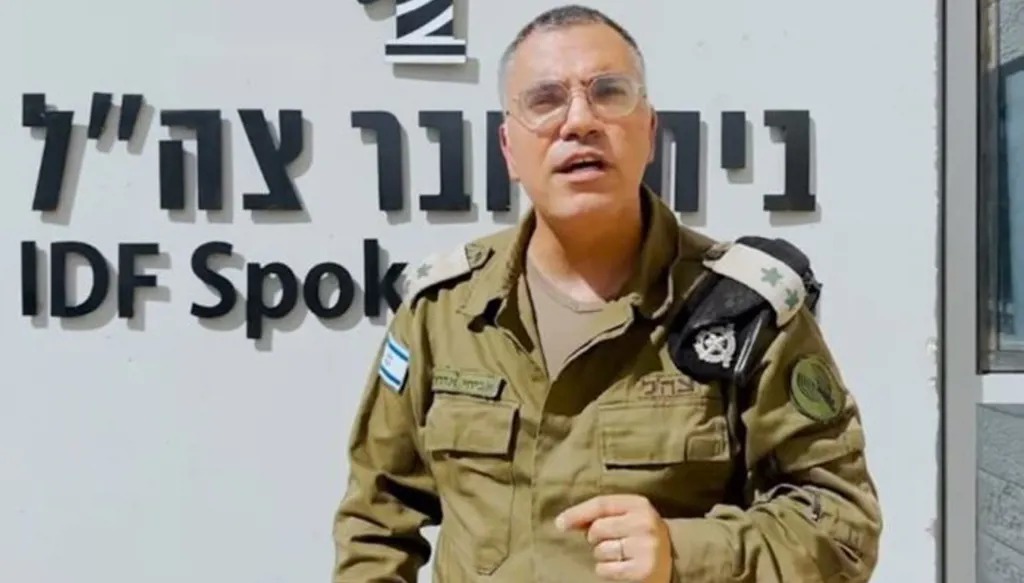 أفيخاي أدرعي.