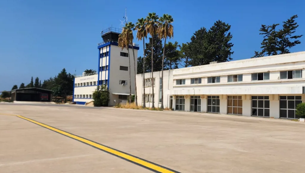 مطار رينه معوض بين التشغيل والتأجيل... 15 مليون دولار وتضارب في الآراء!