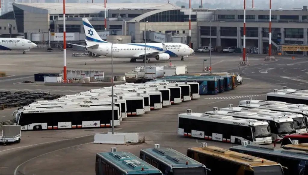 إصابة مطار بن غوريون بـ"شظايا" إثر هجوم صاروخي إيراني