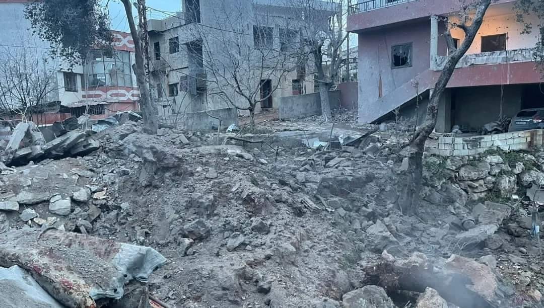 غارة إسرائيلية على بلدة الهبارية عام 2024 (أرشيفية).