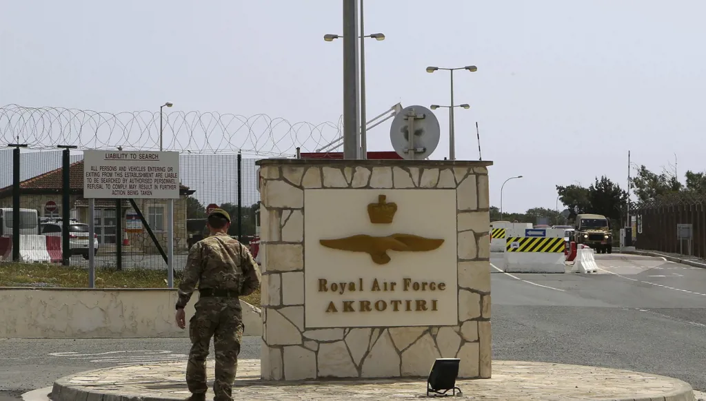 "قاعدة أكروتيري" البريطانية في قبرص... ما أهميّتها العسكرية بالشرق الأوسط؟