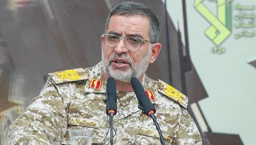 إسرائيل تغتال "مهندس الحرب الناعمة" في إيران... من هو المتحدث باسم الحرس الثوري علي محمد نائيني؟