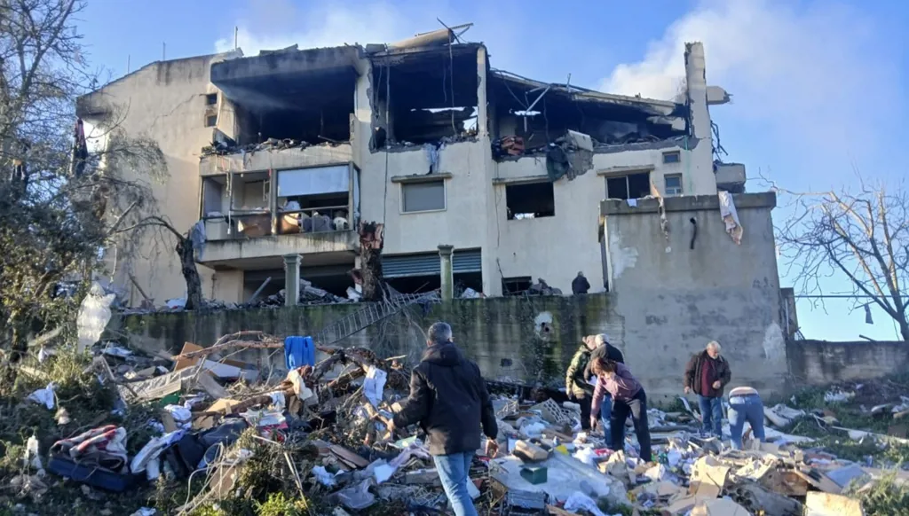 قوّة إسرائيلية تتوغّل في العرقوب وتأسر شخصاً... ومواجهات مع "حزب الله" في بلدة القوزح